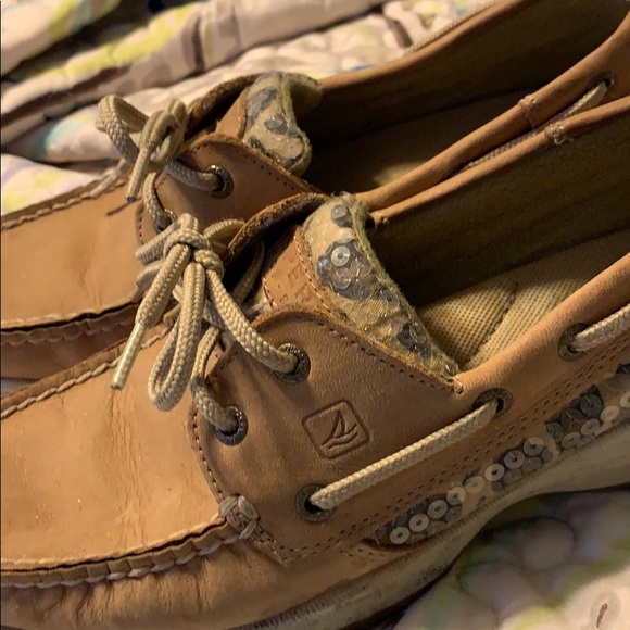 Sperry - Picture 4 of 6